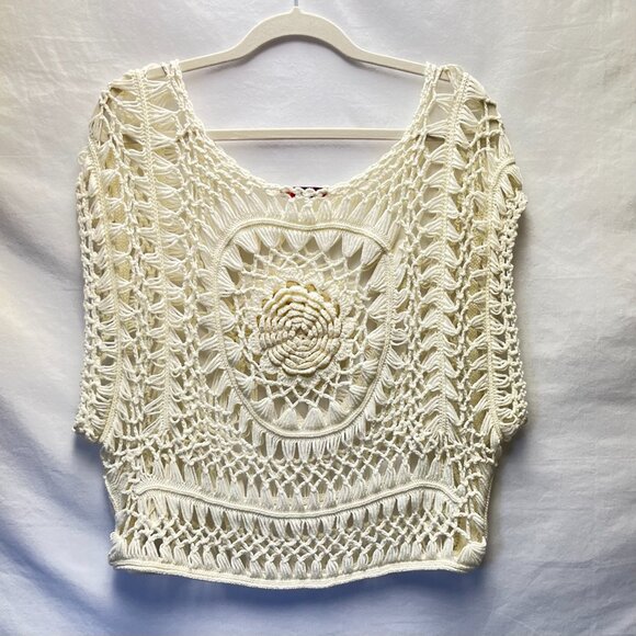 Vivid Collection Crochet Macrame Top Knit Cutout in Cream Women's - Picture 2 of 9